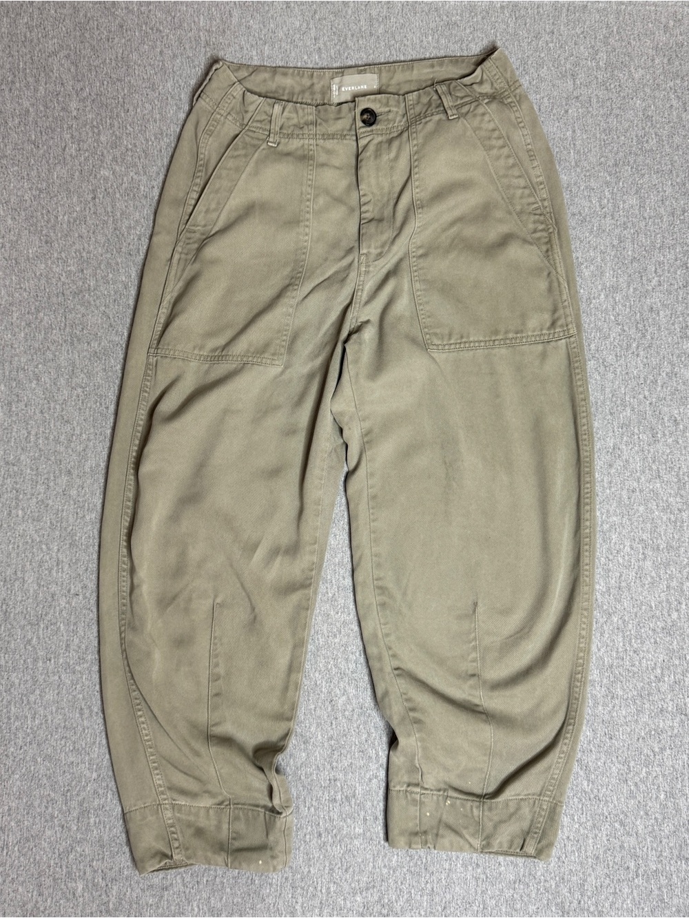 Everlane TENCEL Relaxed Chino Pants — Size 4
